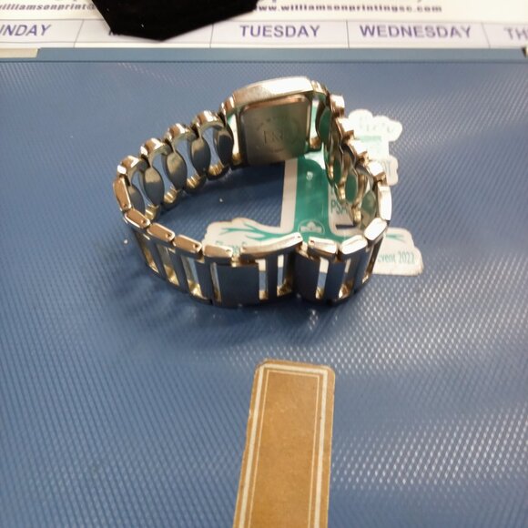 NY and C Ladies Watch - Picture 2 of 2